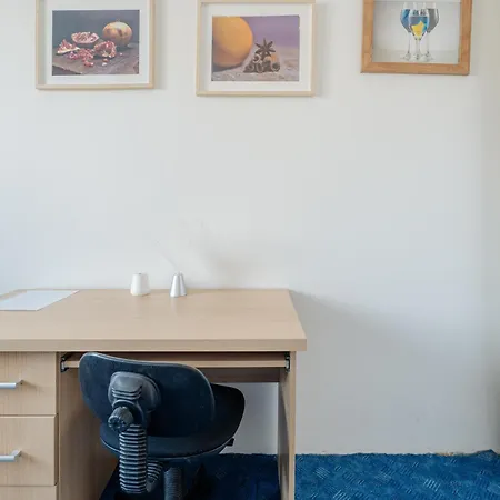 Team Flat & Urban Family Comfort - Homebase With A Castle View * Bratislava
