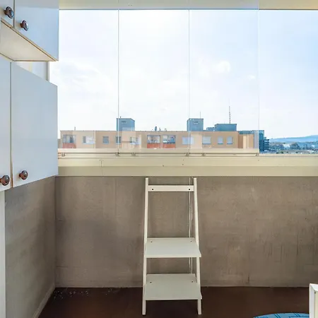 Team Flat & Urban Family Comfort - Homebase With A Castle View Lejlighed Bratislava