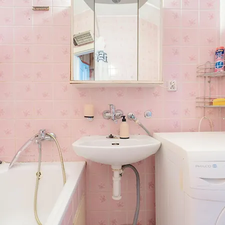 Team Flat & Urban Family Comfort - Homebase With A Castle View * Bratislava