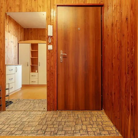 Team Flat & Urban Family Comfort - Homebase With A Castle View * Bratislava