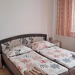 Team Flat & Urban Family Comfort - Homebase With A Castle View 布拉迪斯拉发