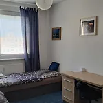 公寓 Team Flat & Urban Family Comfort - Homebase With A Castle View 布拉迪斯拉发