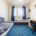 公寓 Team Flat & Urban Family Comfort - Homebase With A Castle View *