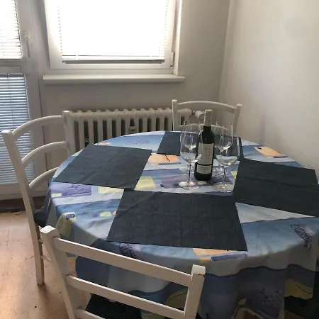 Apartment Team Flat & Urban Family Comfort - Homebase With A Castle View Bratislava