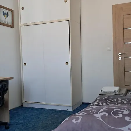 Team Flat & Urban Family Comfort - Homebase With A Castle View براتسيلافا