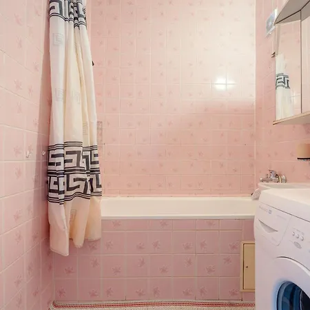 Team Flat & Urban Family Comfort - Homebase With A Castle View * براتسيلافا